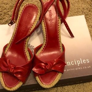 NWT, Principle sandals